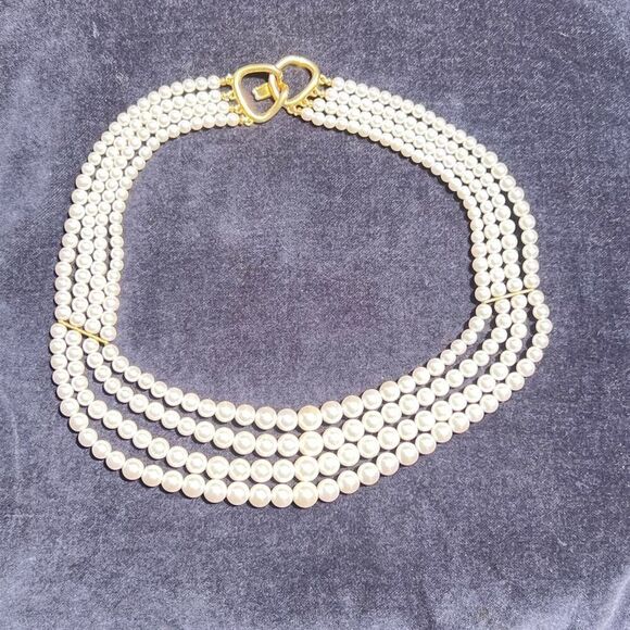 Vintage Tri-Strand Graduated Faux Pearl Choker  Bib Collar Necklace Hook Closure - Picture 3 of 8